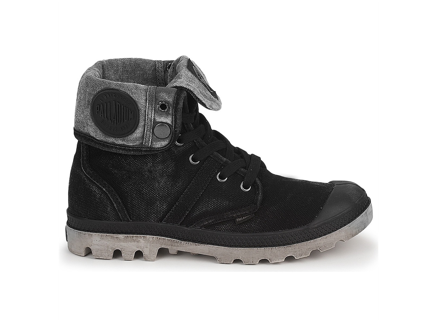 palladium baggy beige