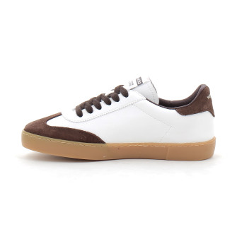 Baskets blanches unisexes chocolat