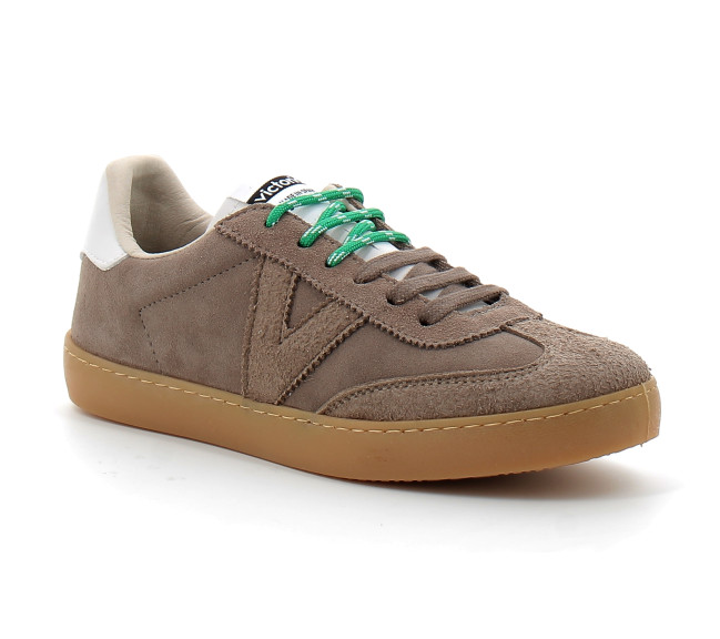 Baskets pour femme avec double cordon et semelle caramel vison