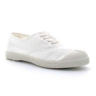 Tennis à lacet broderie...